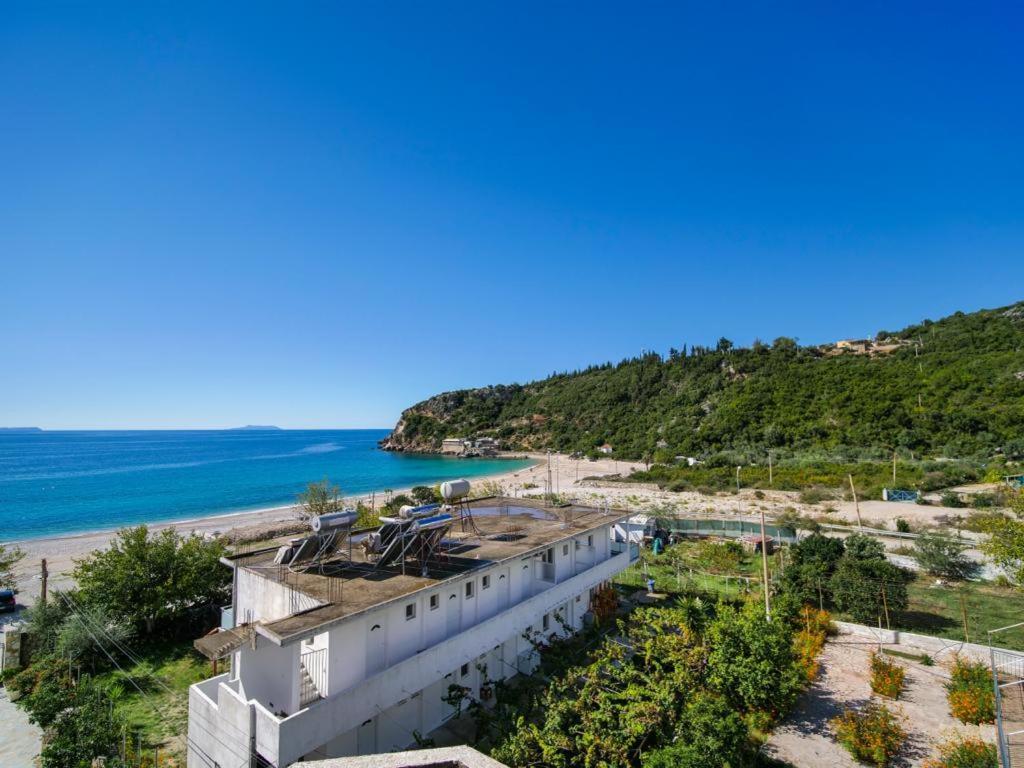 Himara Royal Hotel 外观 照片