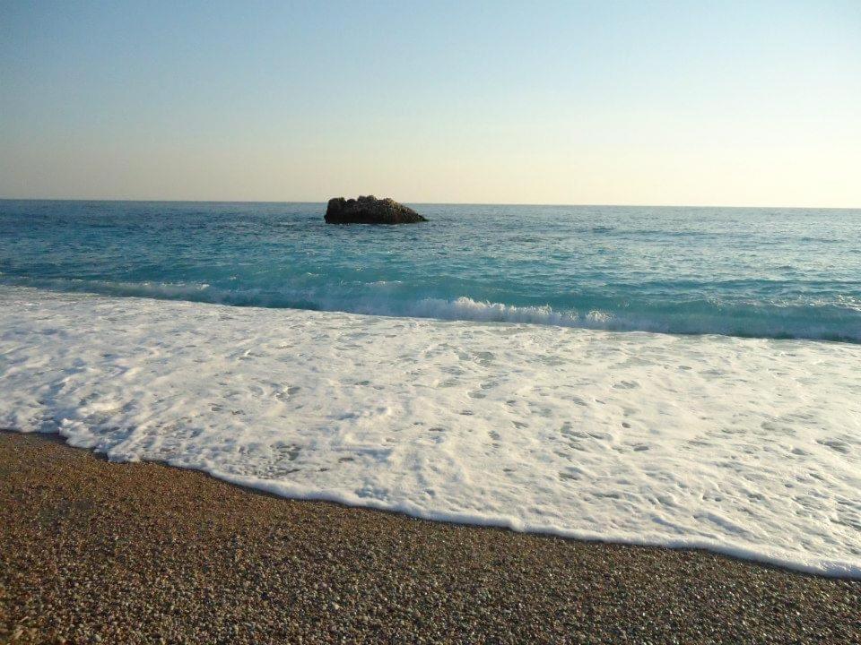 Himara Royal Hotel 外观 照片