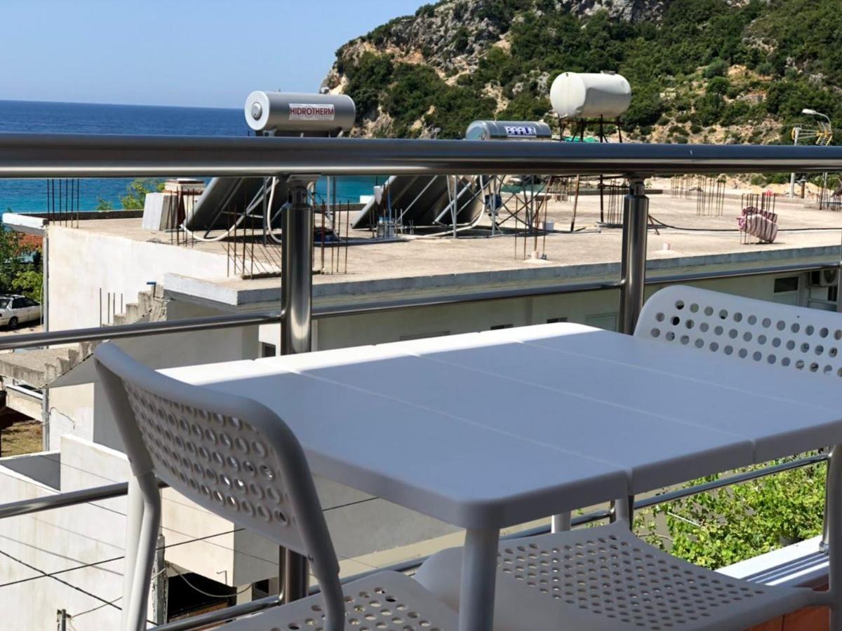 Himara Royal Hotel 外观 照片