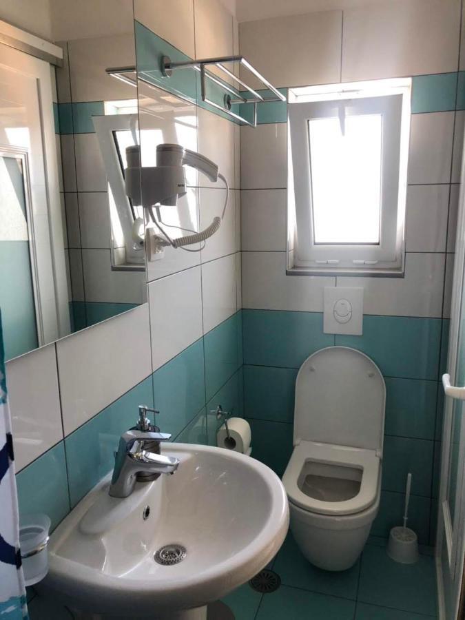 Himara Royal Hotel 外观 照片