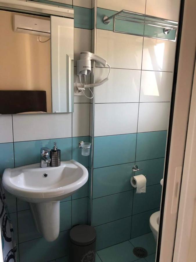 Himara Royal Hotel 外观 照片