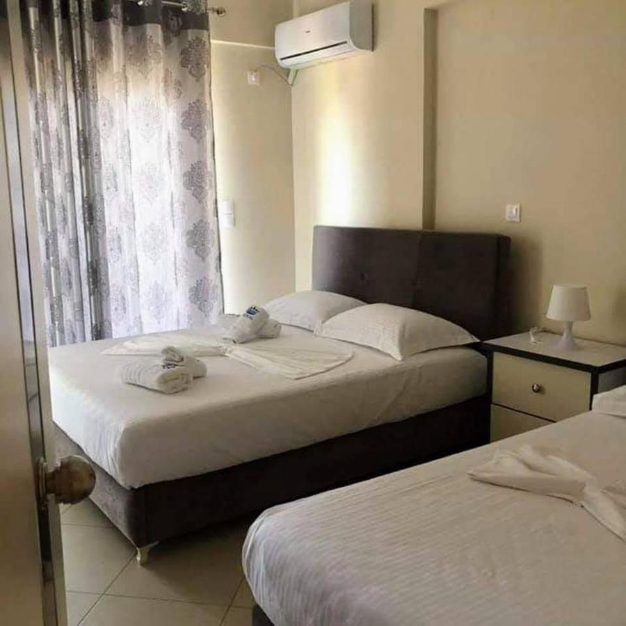 Himara Royal Hotel 外观 照片