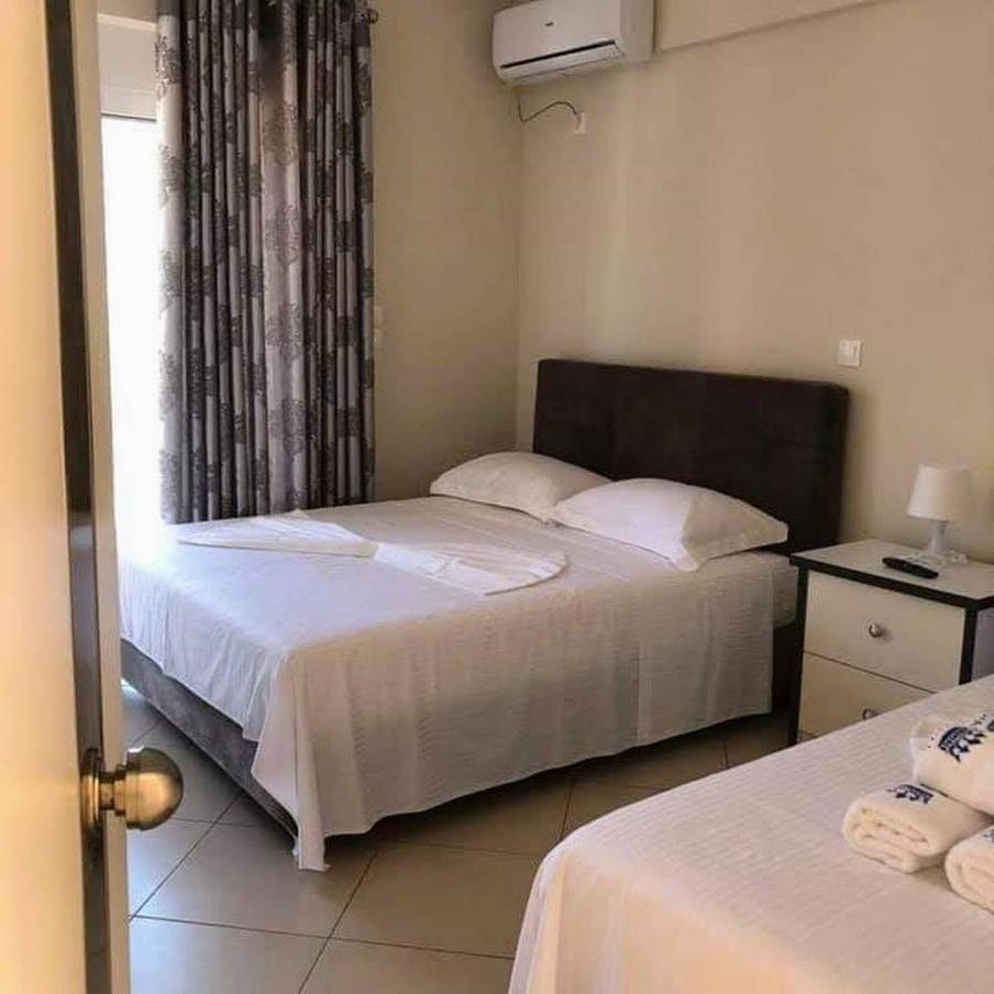 Himara Royal Hotel 外观 照片