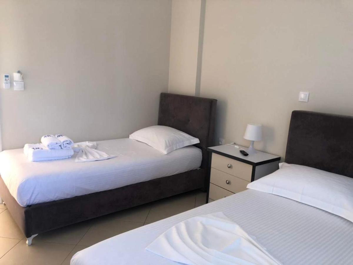 Himara Royal Hotel 外观 照片
