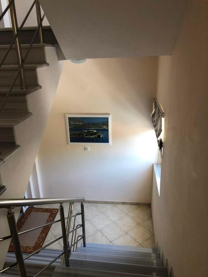 Himara Royal Hotel 外观 照片